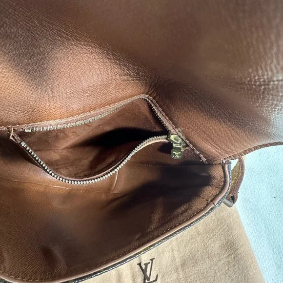 Louis Vuitton Crossbody Bag - Picture 8 of 10